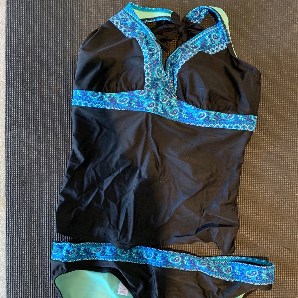 Athleta tankini swimsuit